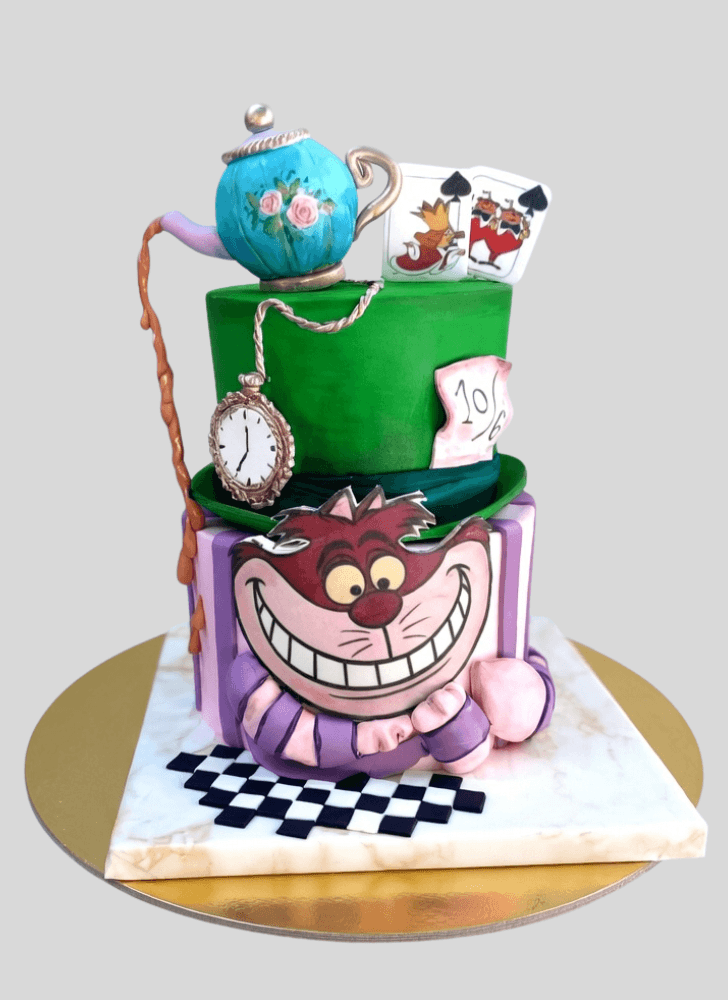 Comely Alice in Wonderland Cake