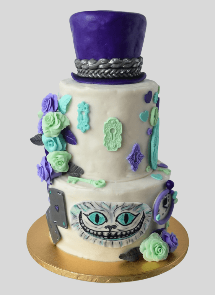 Divine Alice in Wonderland Cake