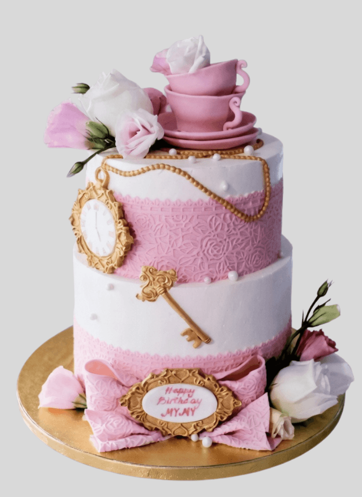 Fair Alice in Wonderland Cake