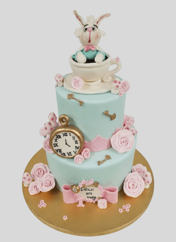 Magnificent Alice in Wonderland Cake