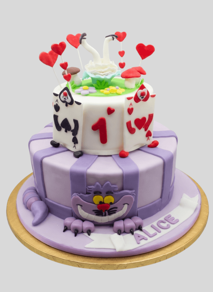 Marvelous Alice in Wonderland Cake