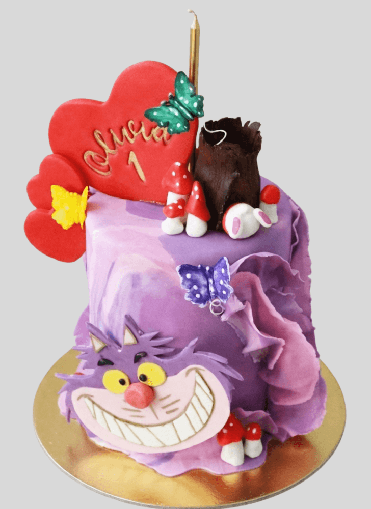 Ravishing Alice in Wonderland Cake