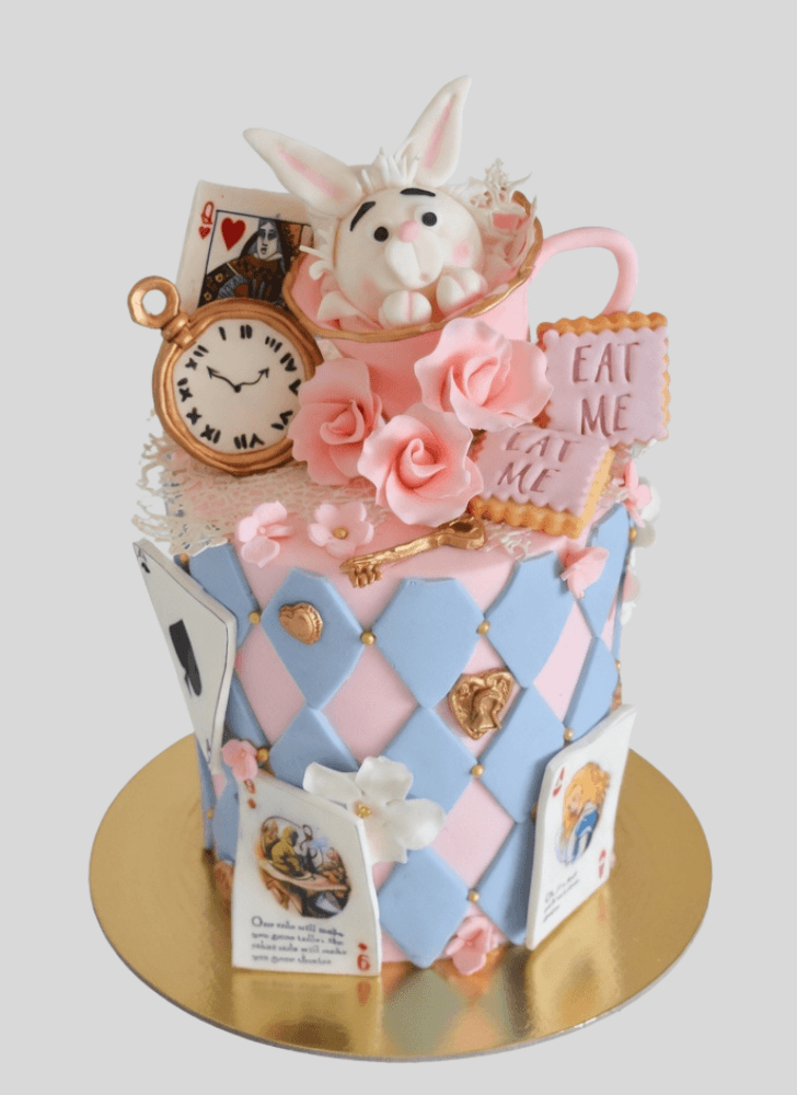 Resplendent Alice in Wonderland Cake