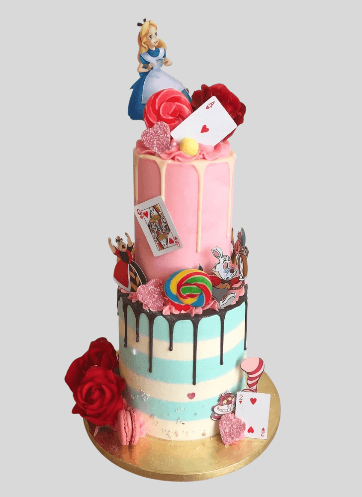 Stunning Alice in Wonderland Cake