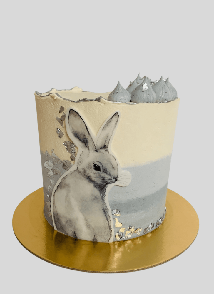 Comely Bunny Cake