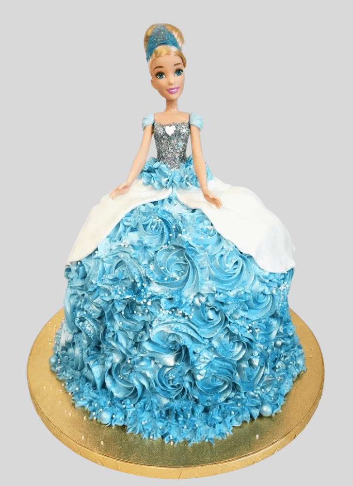 Exquisite Cinderella Cake