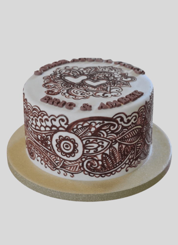 Admirable Henna Cake Design