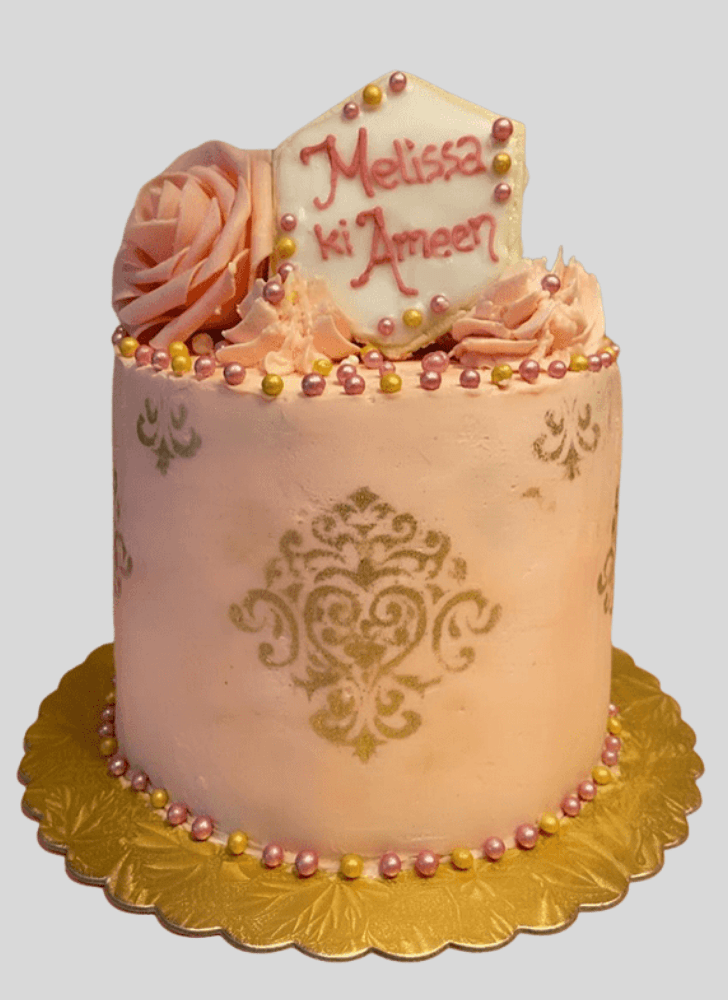 Fetching Henna Cake