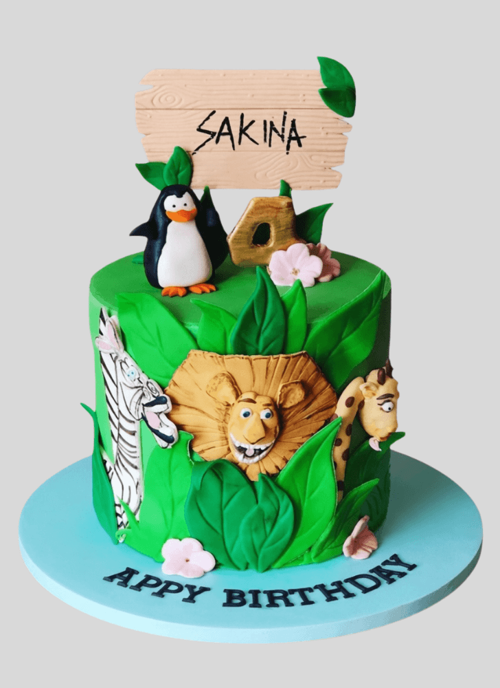 Pleasing Madagascar Cake