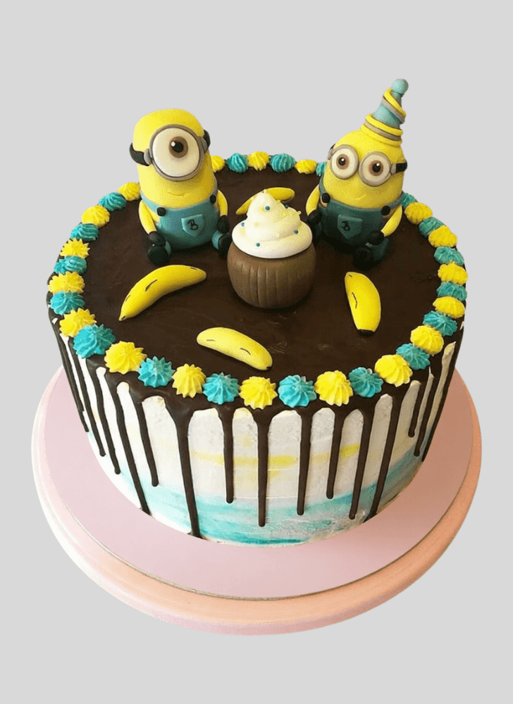 Alluring Minions Cake