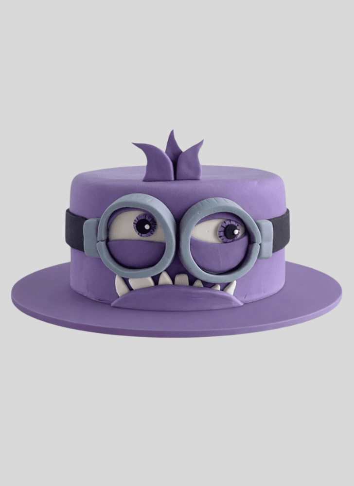Appealing Minions Cake