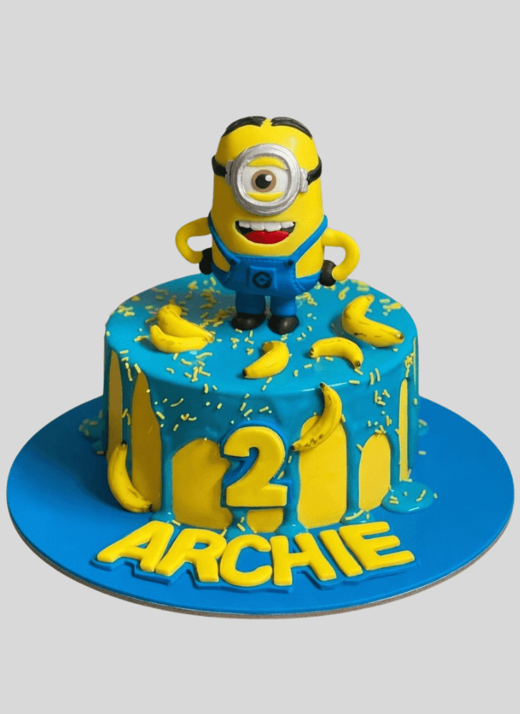 Inviting Minions Cake