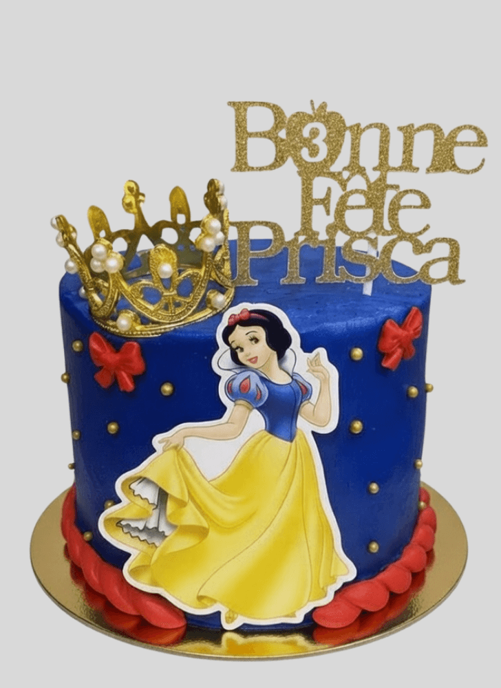 Fetching Snow White Cake