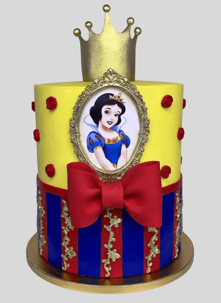 Good Looking Snow White Cake