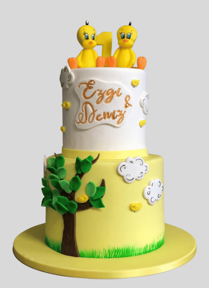Captivating Tweety Cake