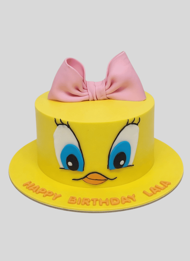 Comely Tweety Cake