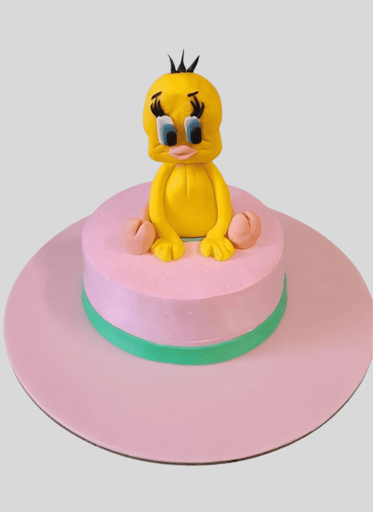 Enthralling Tweety Cake