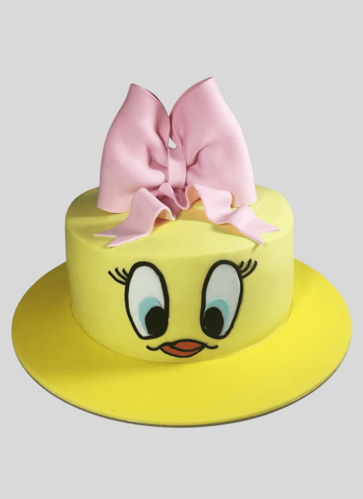 Fascinating Tweety Cake