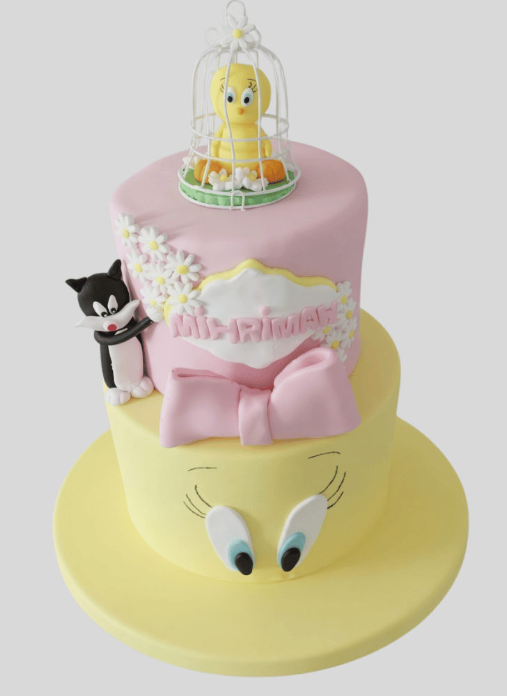 Good Looking Tweety Cake