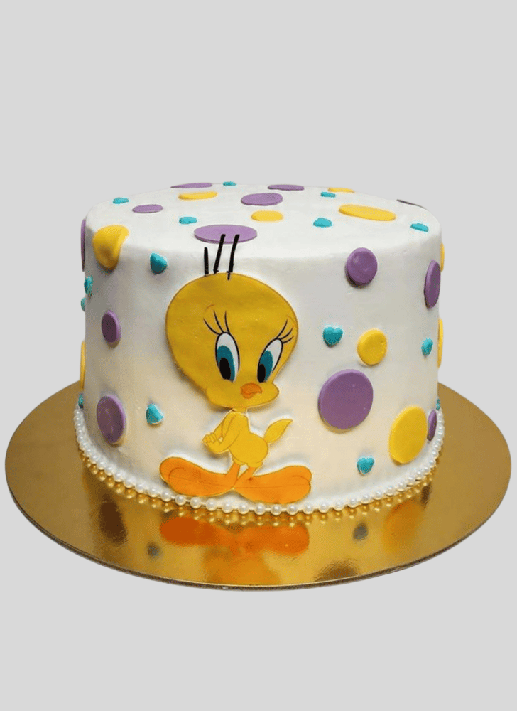 Grand Tweety Cake