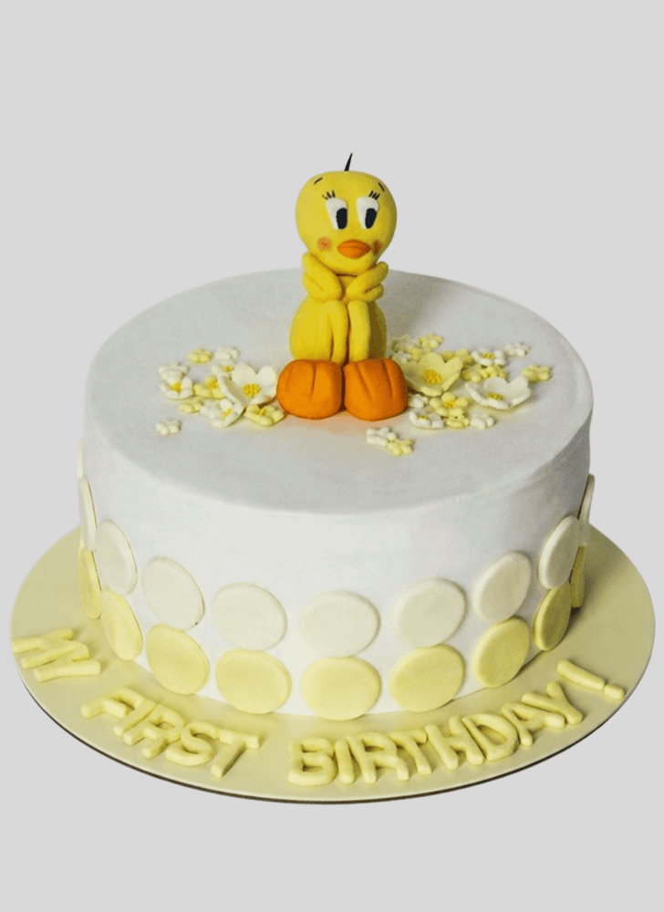 Lovely Tweety Cake Design