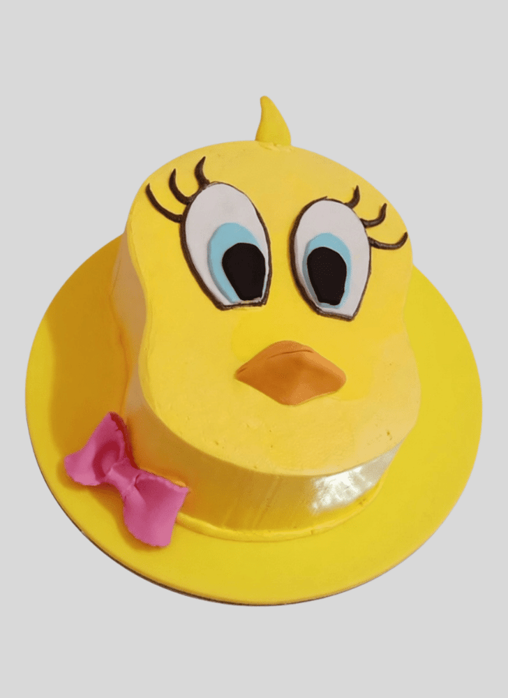 Marvelous Tweety Cake