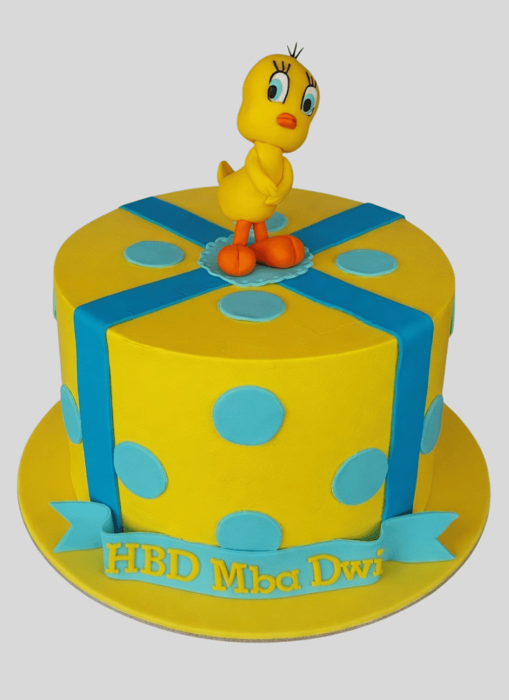 Nice Tweety Cake