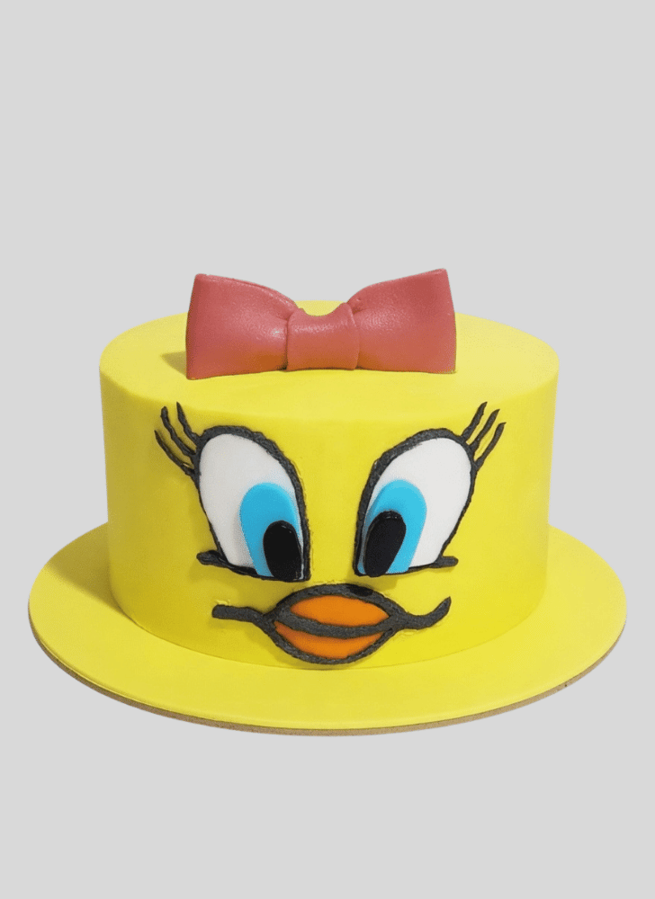 Slightly Tweety Cake