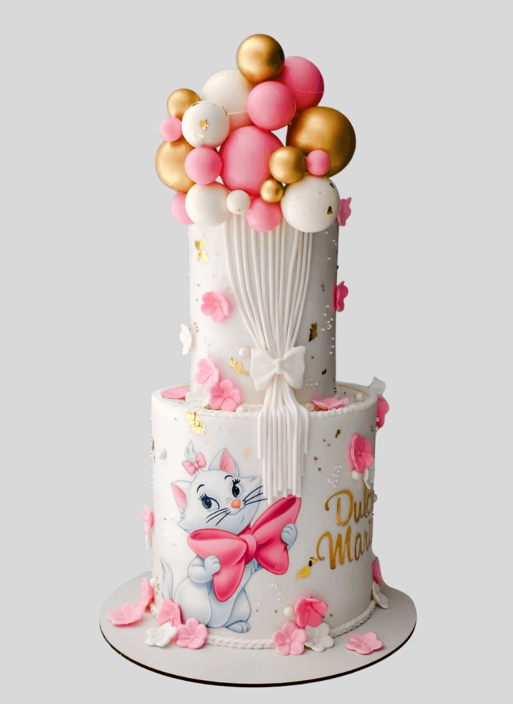 Delicate Aristocats Cake