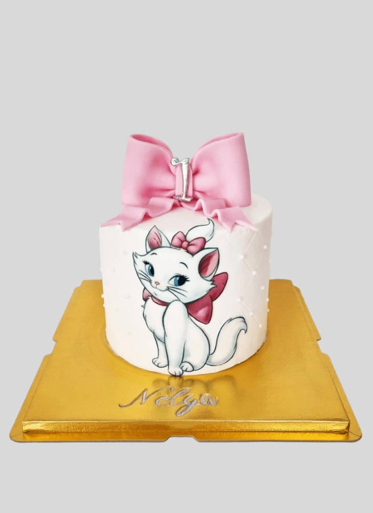 Graceful Aristocats Cake