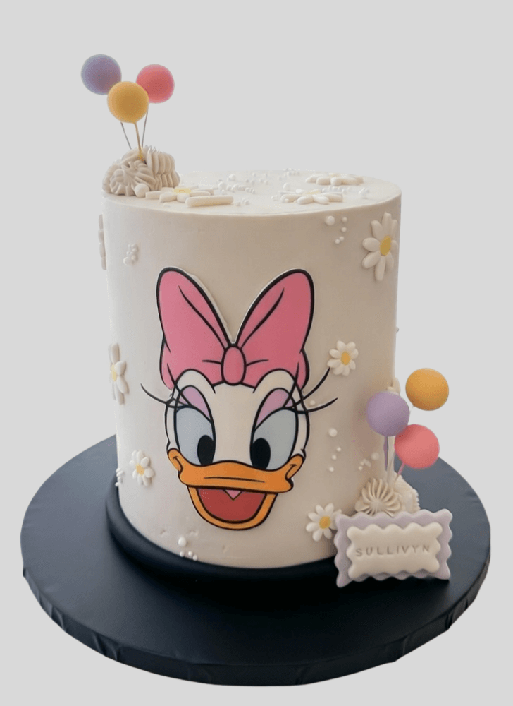 Adorable Daisy Duck Cake