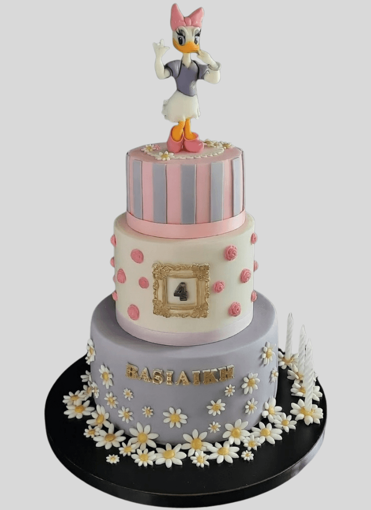Beauteous Daisy Duck Cake