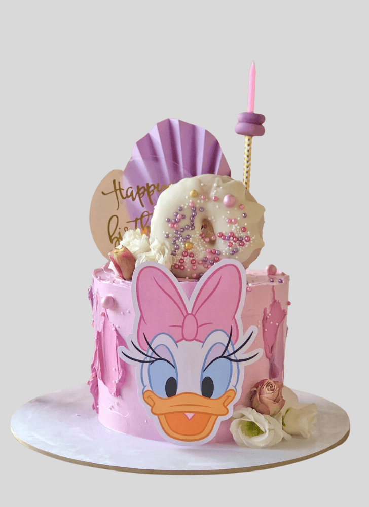 Dazzling Daisy Duck Cake