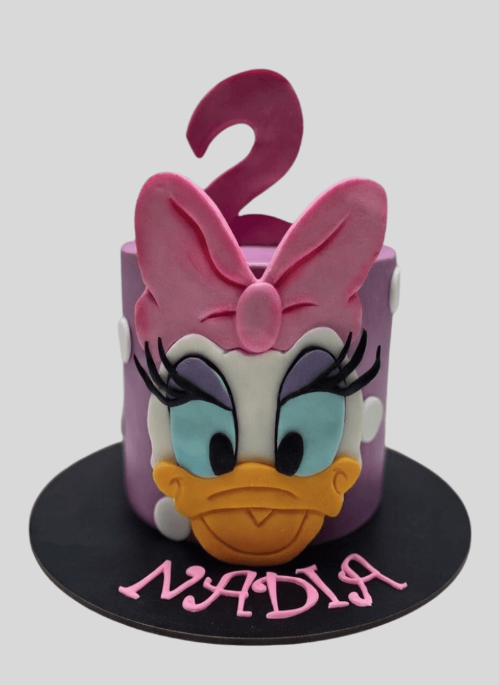 Enticing Daisy Duck Cake