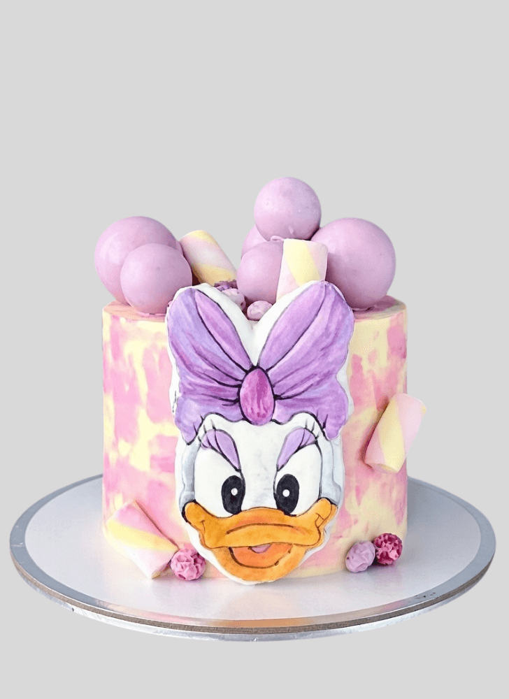 Stunning Daisy Duck Cake