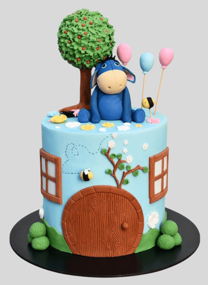 Grand Eeyore Cake