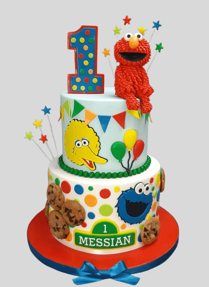 Nice Elmo Cake