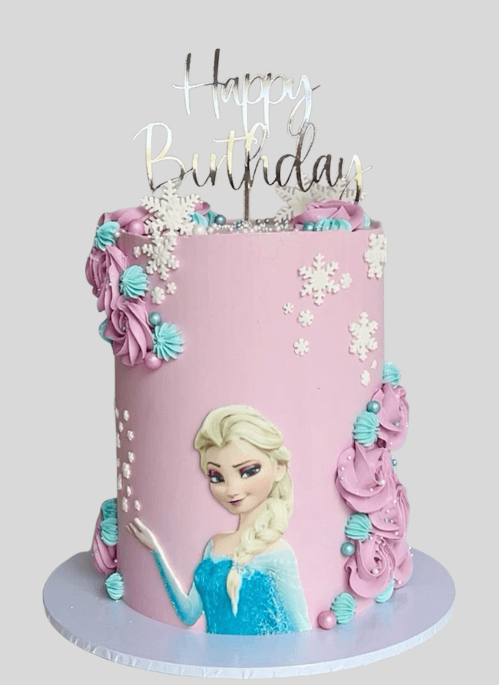 Alluring Disneys Frozen Cake