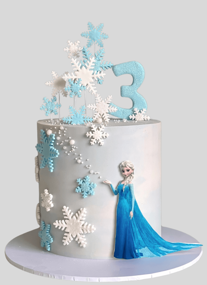 Comely Disneys Frozen Cake