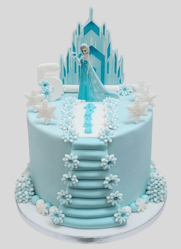 Graceful Disneys Frozen Cake
