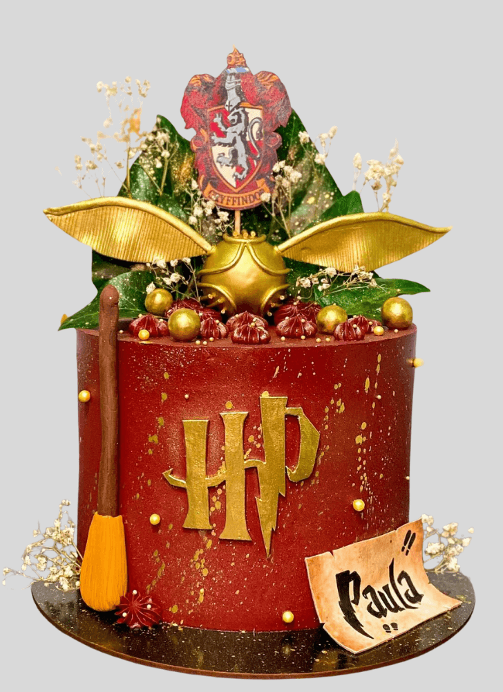 Fascinating Gryffindor Cake
