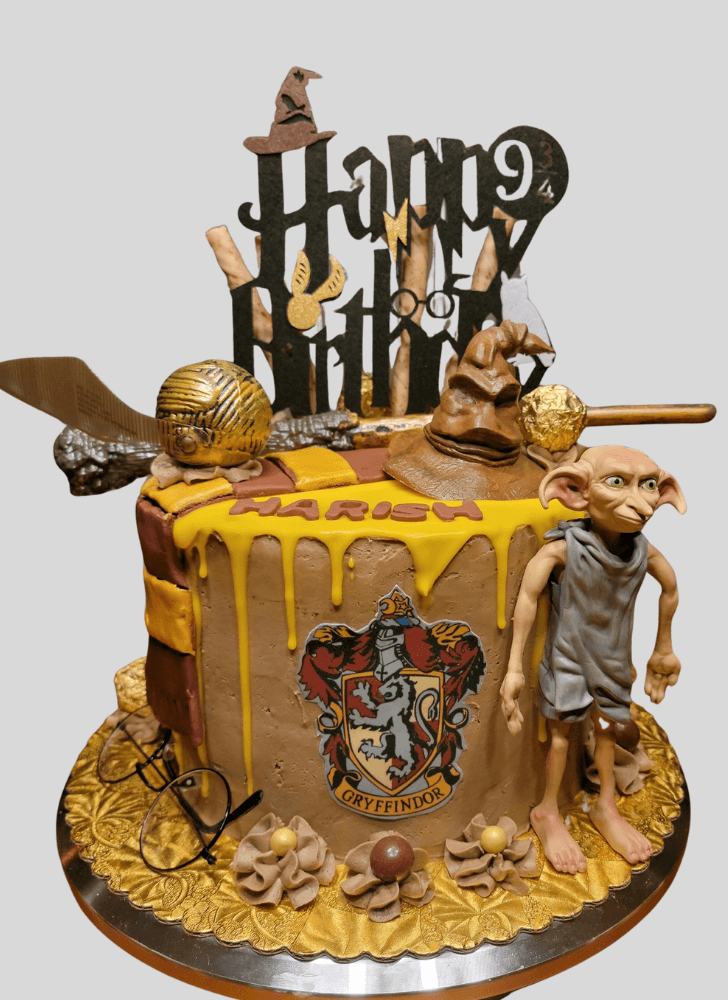 Gorgeous Gryffindor Cake