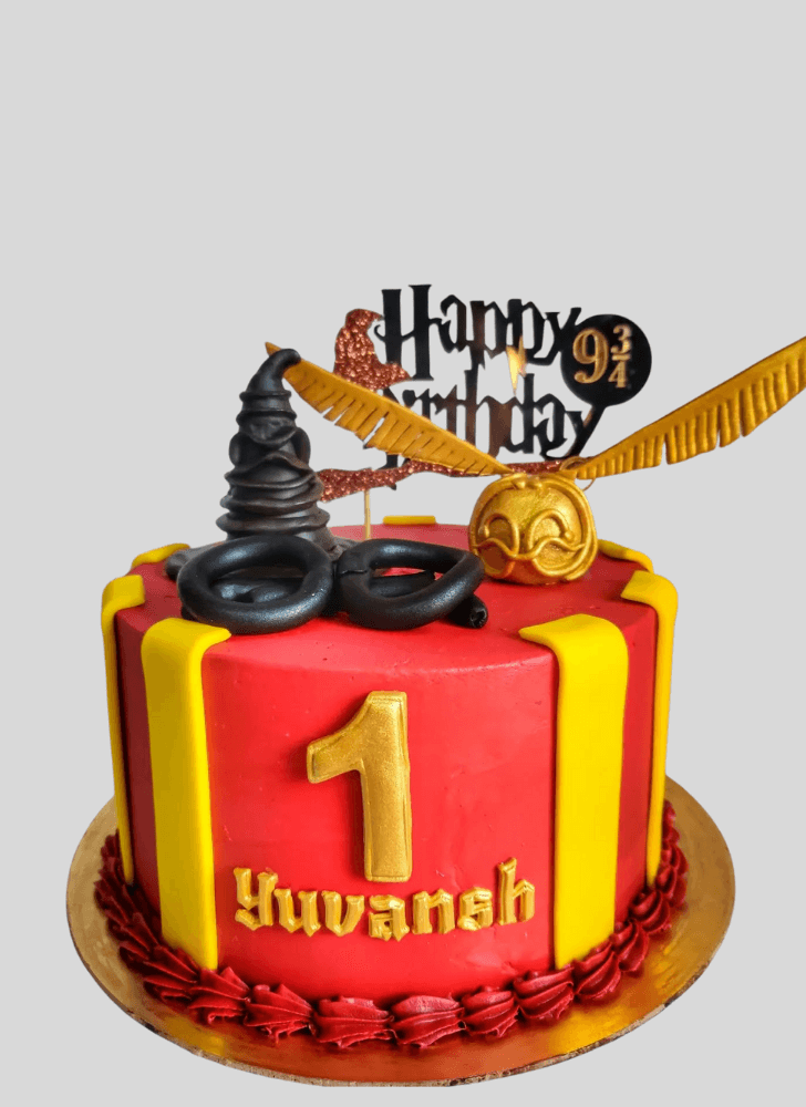 Inviting Gryffindor Cake