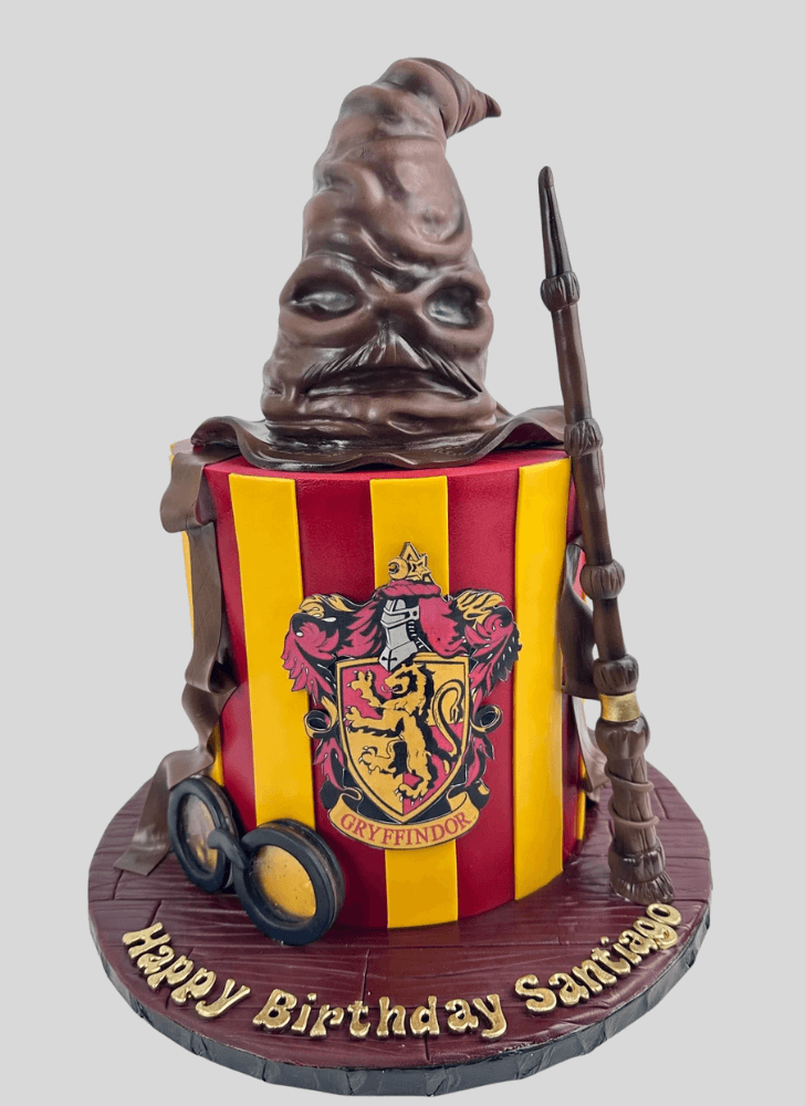 Splendid Gryffindor Cake