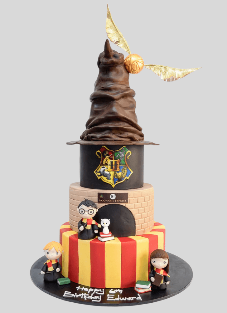 Wonderful Gryffindor Cake Design
