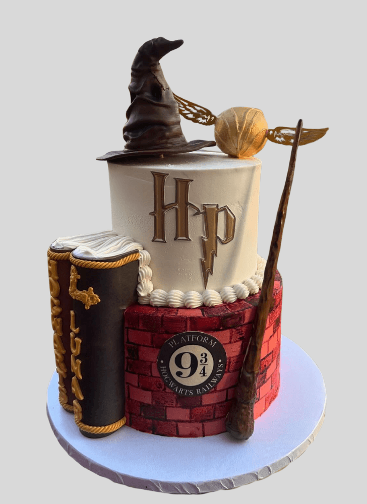 Fascinating Harry Potter Cake