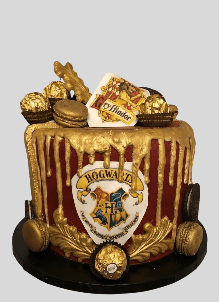 Divine Hogwarts Cake