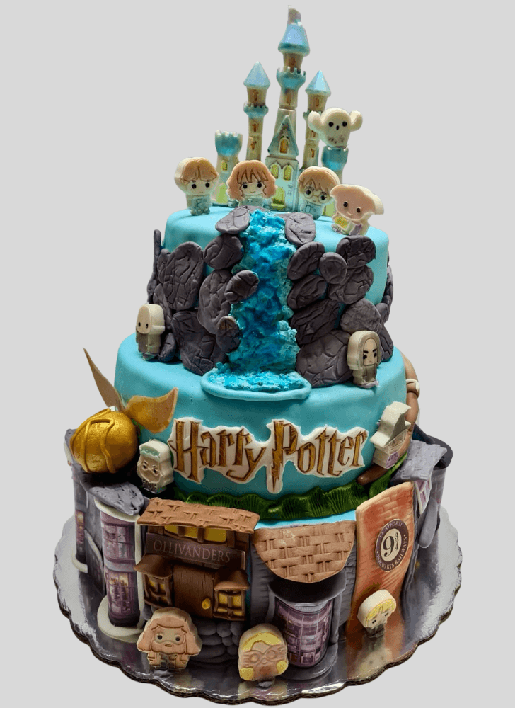 Splendid Hogwarts Cake