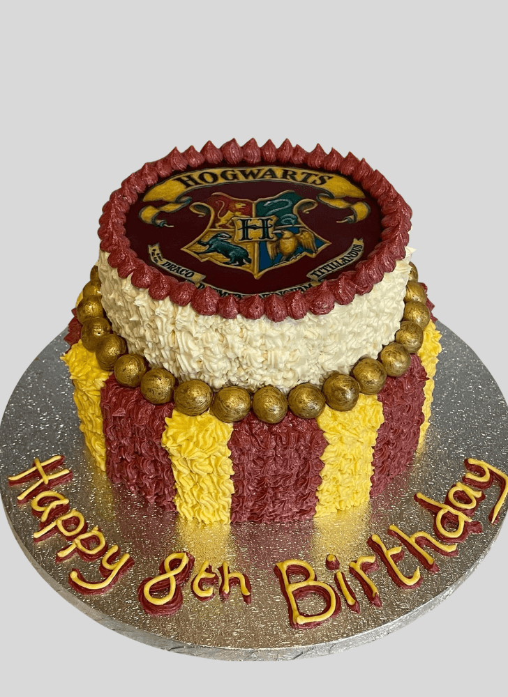 Wonderful Hogwarts Cake Design