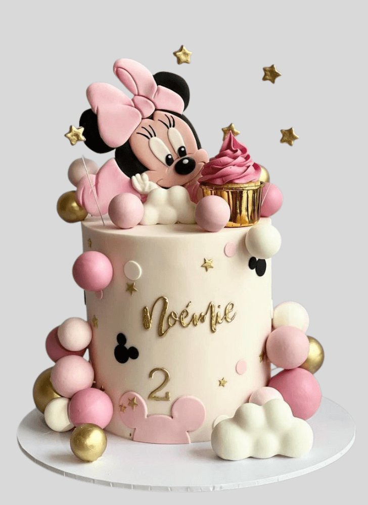 Gorgeous Minnie Mouse Cake